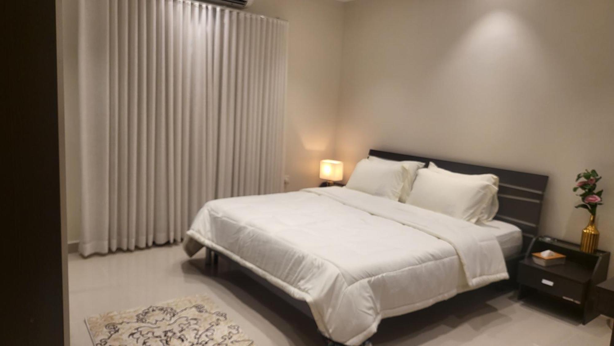 دور ارضي Vip ثلاث غرف Apartment *